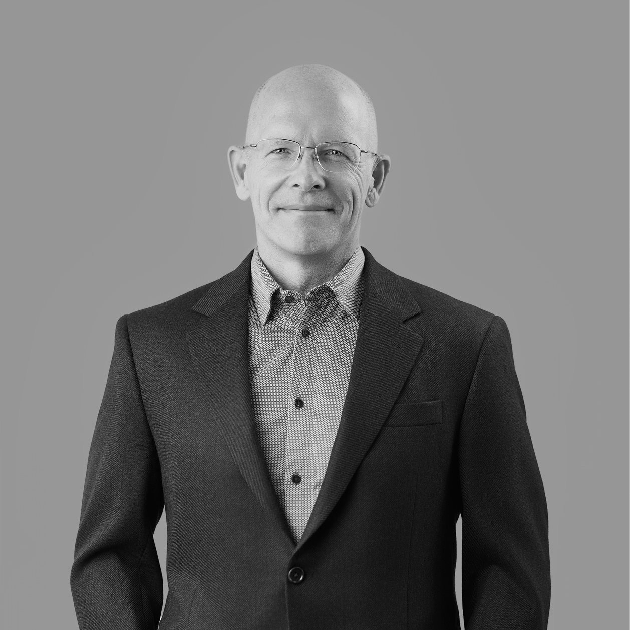 Steven Leach